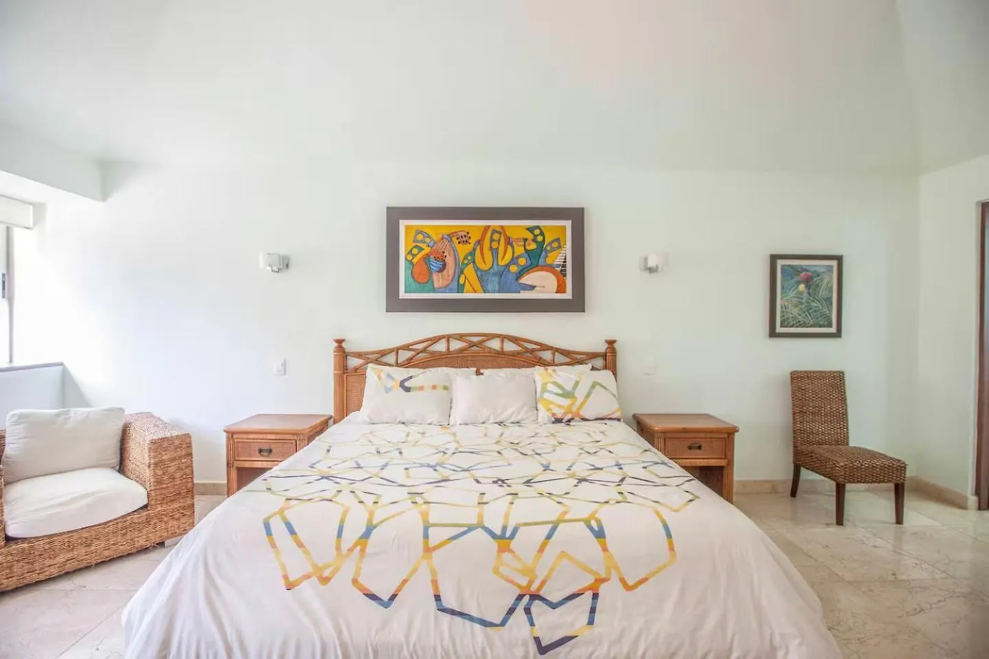 Oceanfront Villa - Private Beach At The Hotel Zone Cancún